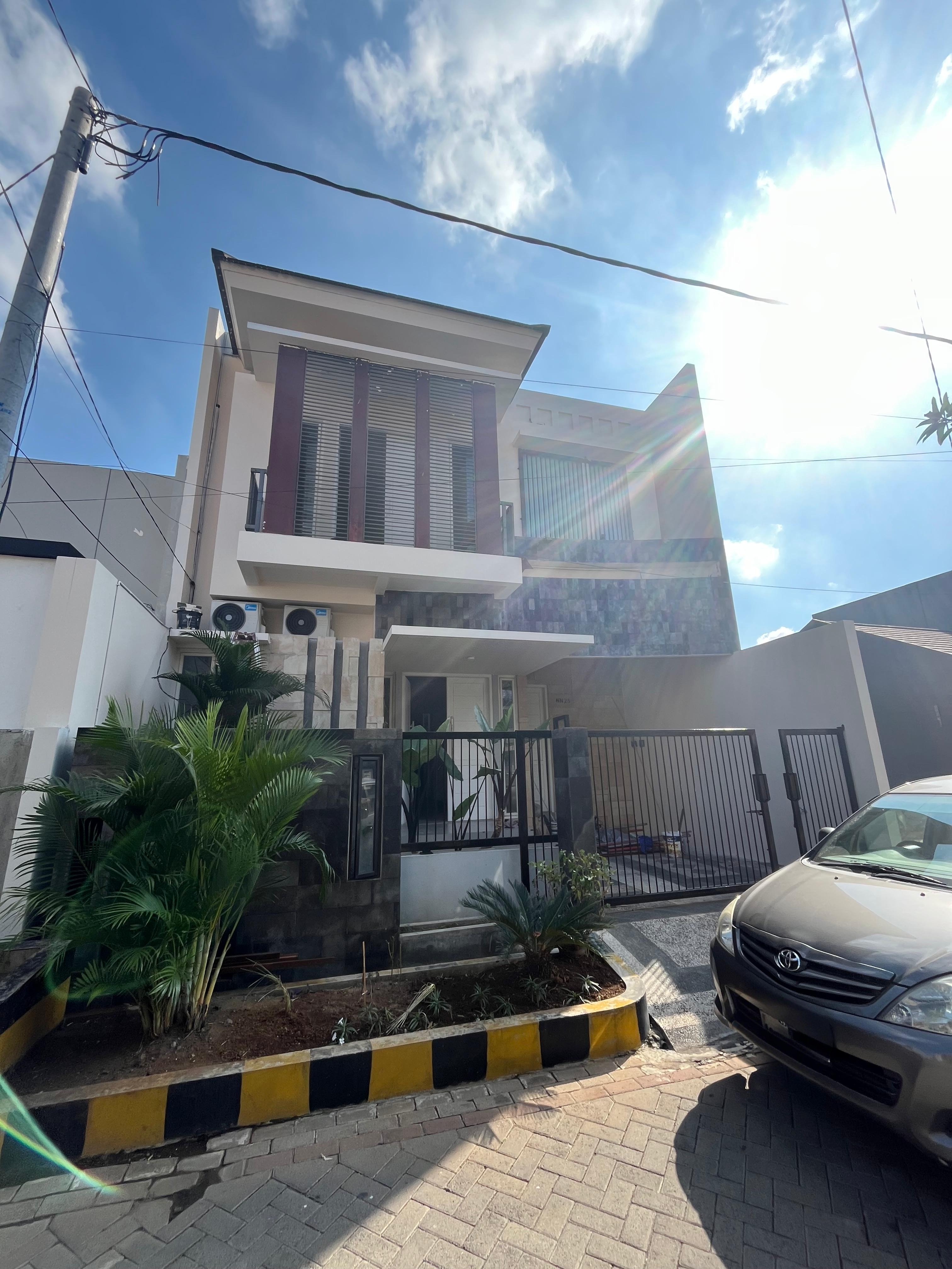 Dijual rumah 2 lantai siap huni darmo indah selatan - Dealkan