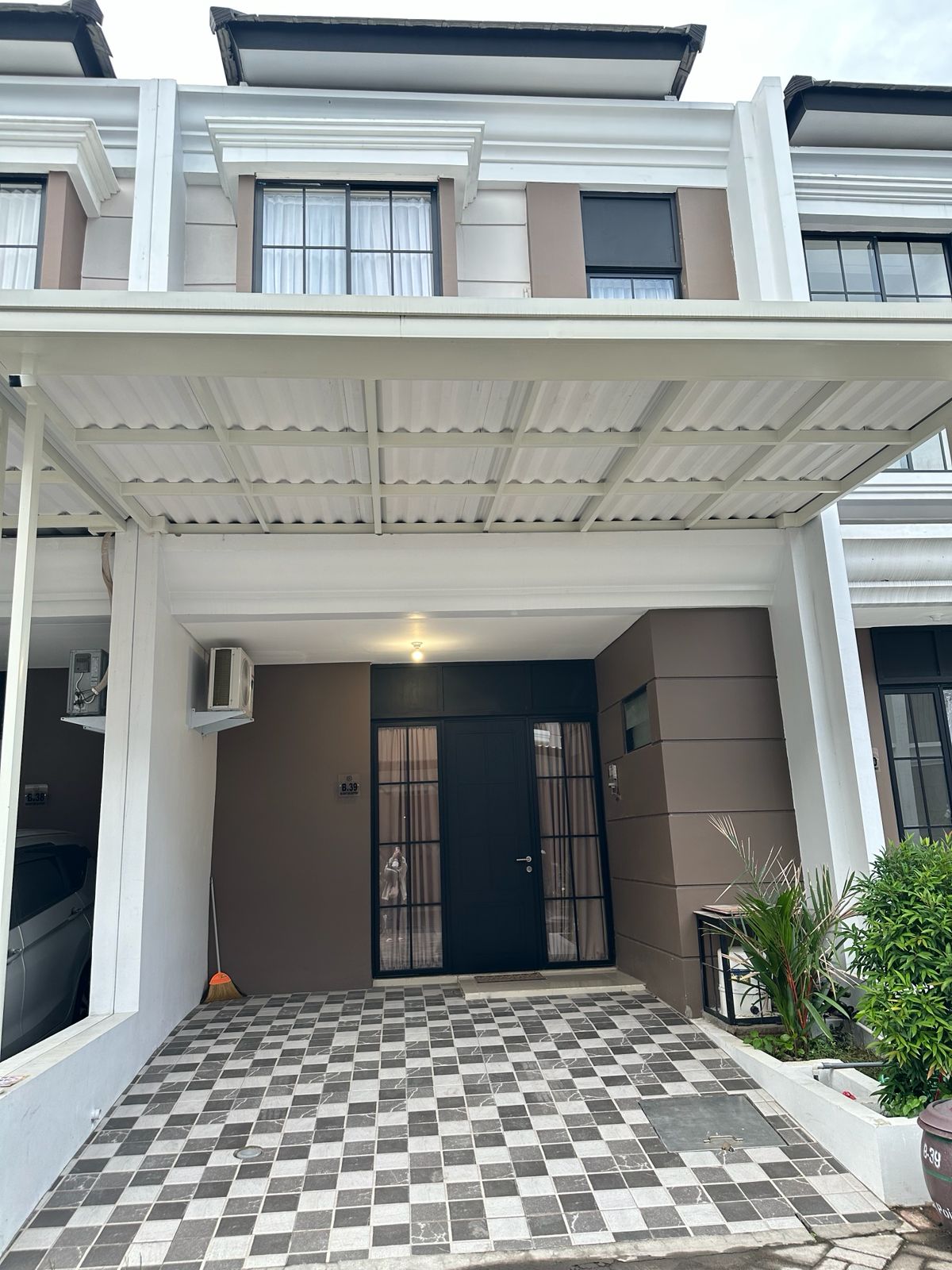 DIJUAL RUMAH SIAP HUNI DI REGENCY ONE EASTPOINT - Dealkan